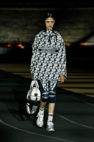 Look 53